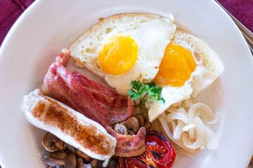 Breakfast meal