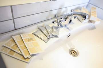 Bathroom amenities