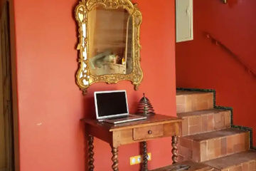 hotel_rooms