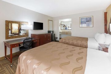 Room 25 of 81