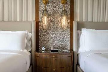 Room Disney Firework View with Two Queen Bed