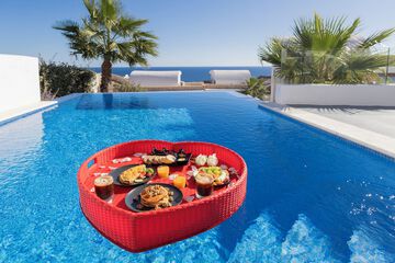 Room service - dining
