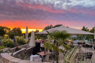 Sundeck