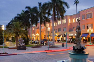 Shopping mall