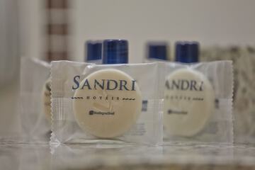 Bathroom amenities