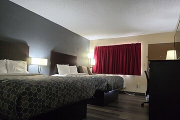 Econo Lodge Inn & Suites