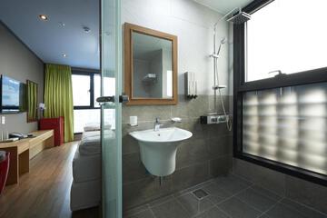 Photo 20