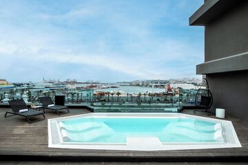 Rooftop pool