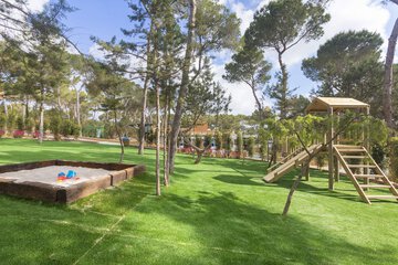 Children's play area - outdoor