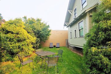 Hotel Exterior 43 of 44