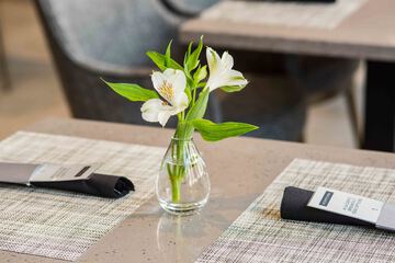 Breakfast/Coffee Service 60 of 84