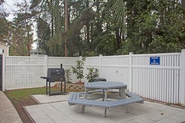 BBQ/picnic area