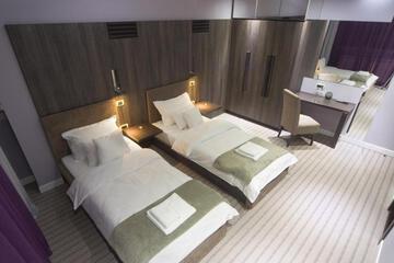 Photo 42