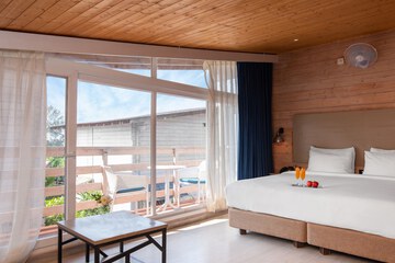 Beach/ocean view