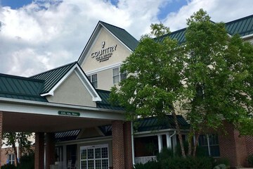 Country Inn & Suites by Radisson Lewisburg, PA