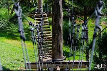 Ropes course (team building)