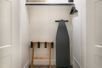 Iron/ironing board