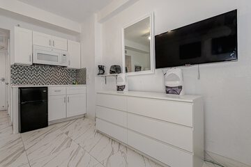 Private kitchenette