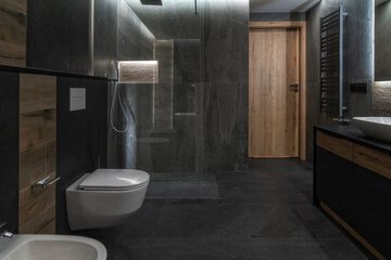 Bathroom shower