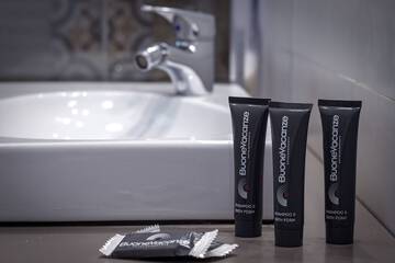 Bathroom amenities