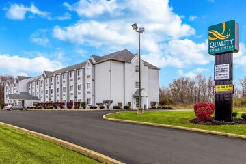 Quality Inn & Suites North Lima Boardman