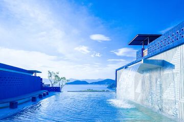 Private pool