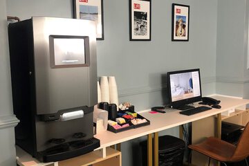 Business Center 47 of 60