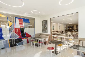 Breakfast area