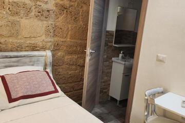 Photo 51