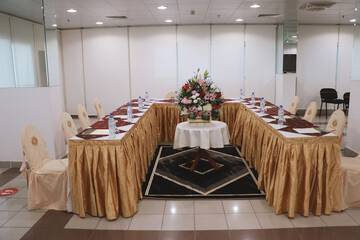 Banquet hall