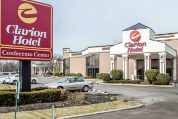 Clarion Hotel & Conference Center 25