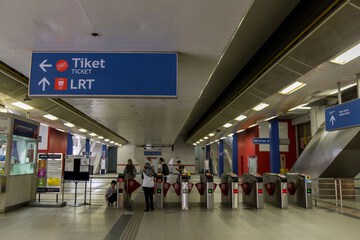 Train station shuttle