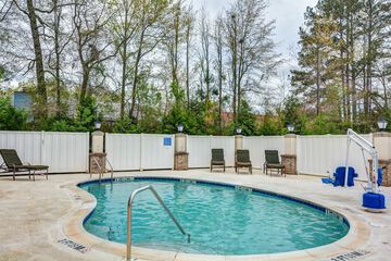 Studio 6 Opelika AL Auburn Al