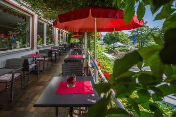 Sundeck