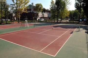 Tennis court