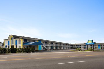 Days Inn by Wyndham Apopka / Orlando