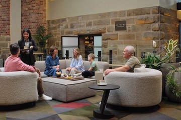 Lobby lounge