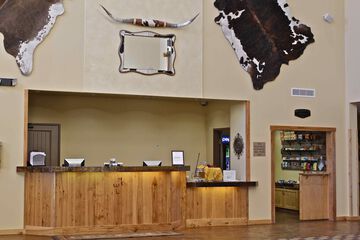 Check-in/check-out kiosk