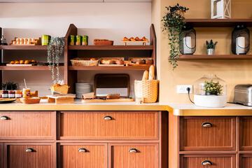 Breakfast area