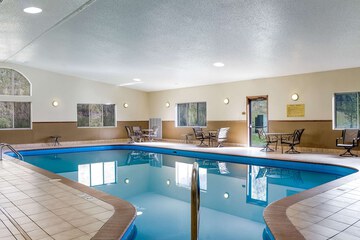 Pool 7 of 75