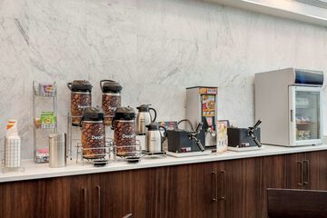 Breakfast/Coffee Service 37 of 38