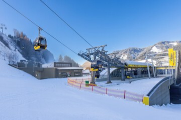 Skiing