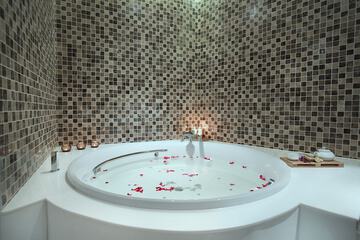 Steam room