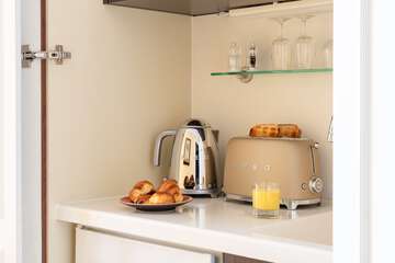 Private kitchenette