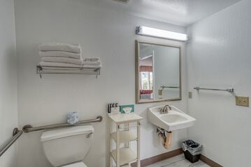 Room 109 of 143