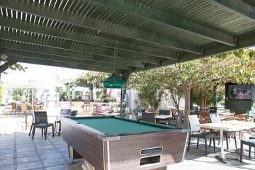 Poolside bar