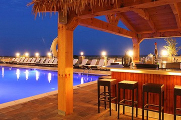 Poolside bar