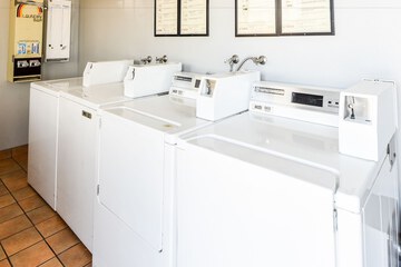 Room 6 of 25