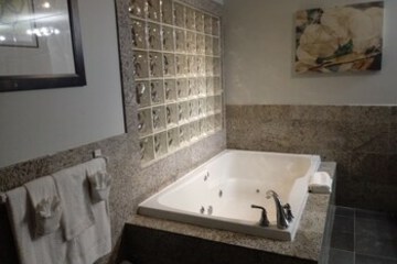 Jetted Tub