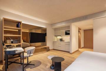 Private kitchenette